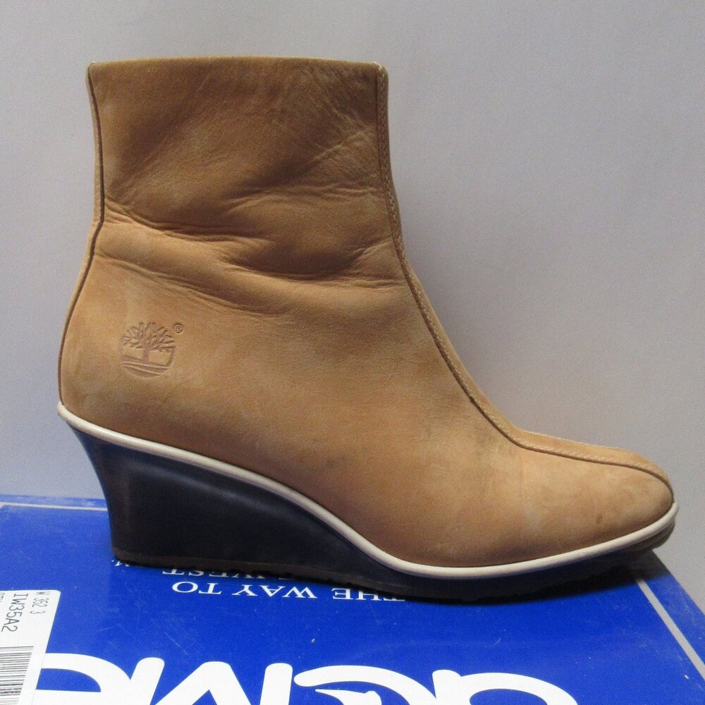 Timberland Womens Wedge Boots 7.5M Tan Suede Leather Pull On
